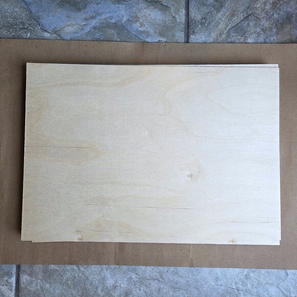 New Baltic Birch Wood Panels 15" x 9 7/8" - Package of 10 panels - Picture 2 of 3